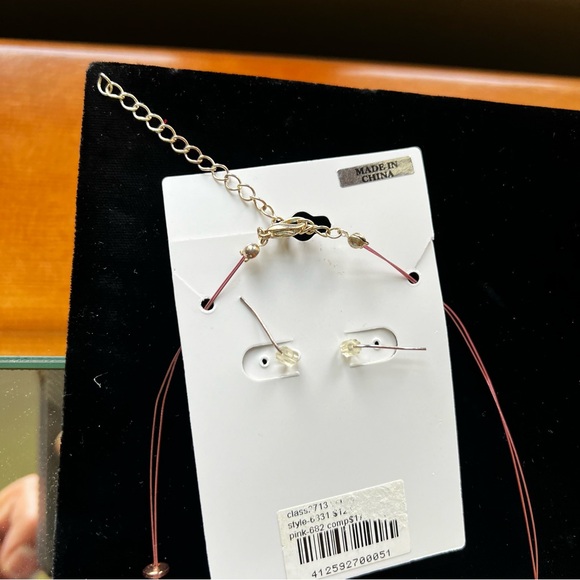 Necklace and earrings with pink accents , 16 inches with a 2 inch extender. - Picture 9 of 9